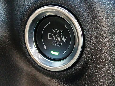 New 2022 Chevrolet Traverse LT w/ LT Premium Package image 15