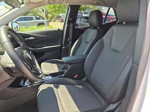 Used 2023 Buick Encore GX Preferred FWD image 21