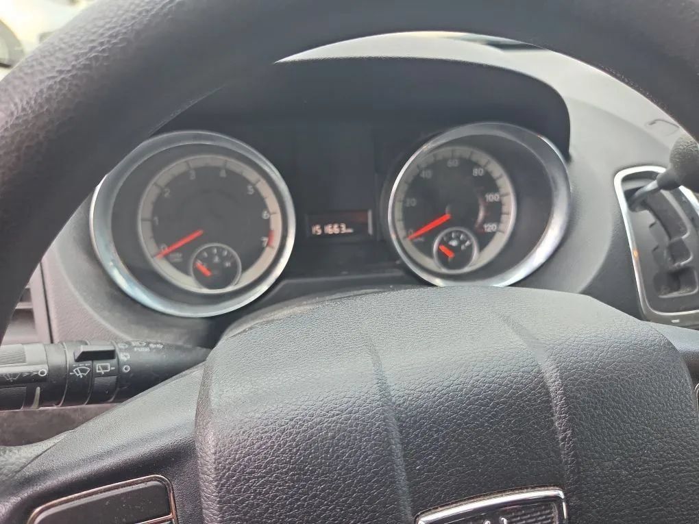 Used 2012 Dodge Grand Caravan SE FWD image 12