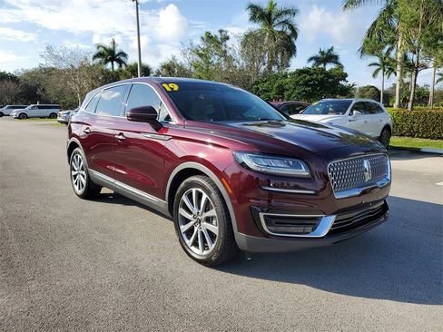 Used 2019 Lincoln Nautilus Select image 30