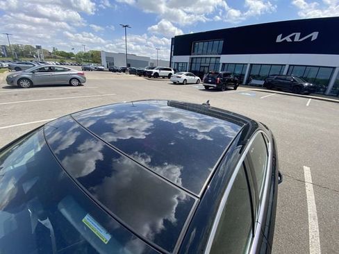 Used 2024 Audi A3 2.0T Premium FWD image 3