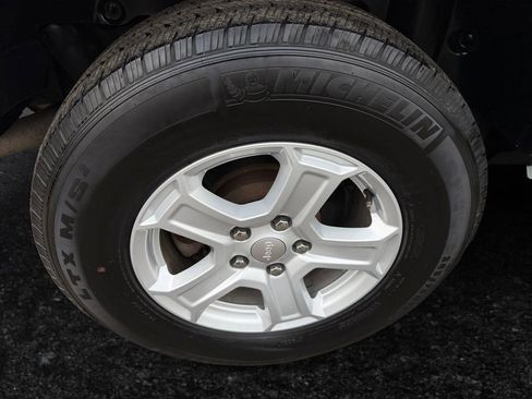 Certified 2023 Jeep Wrangler Sport S image 23