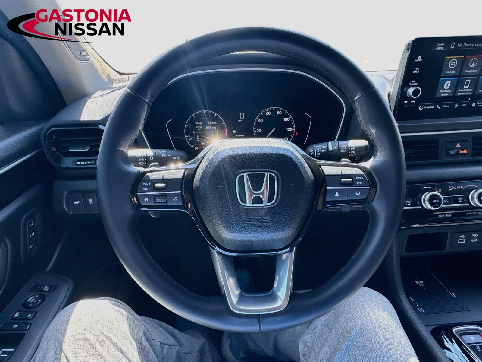 Used 2024 Honda Pilot Touring image 14
