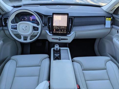 New 2026 Volvo XC90 B6 Ultra image 12