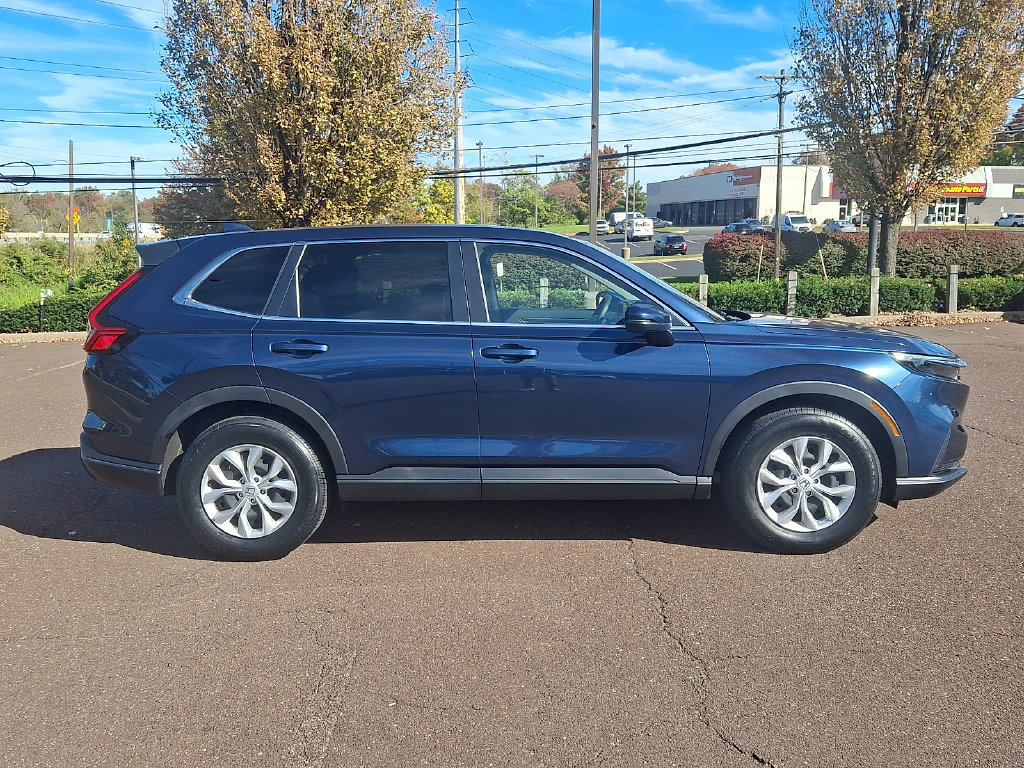 Used 2025 Honda CR-V LX image 7