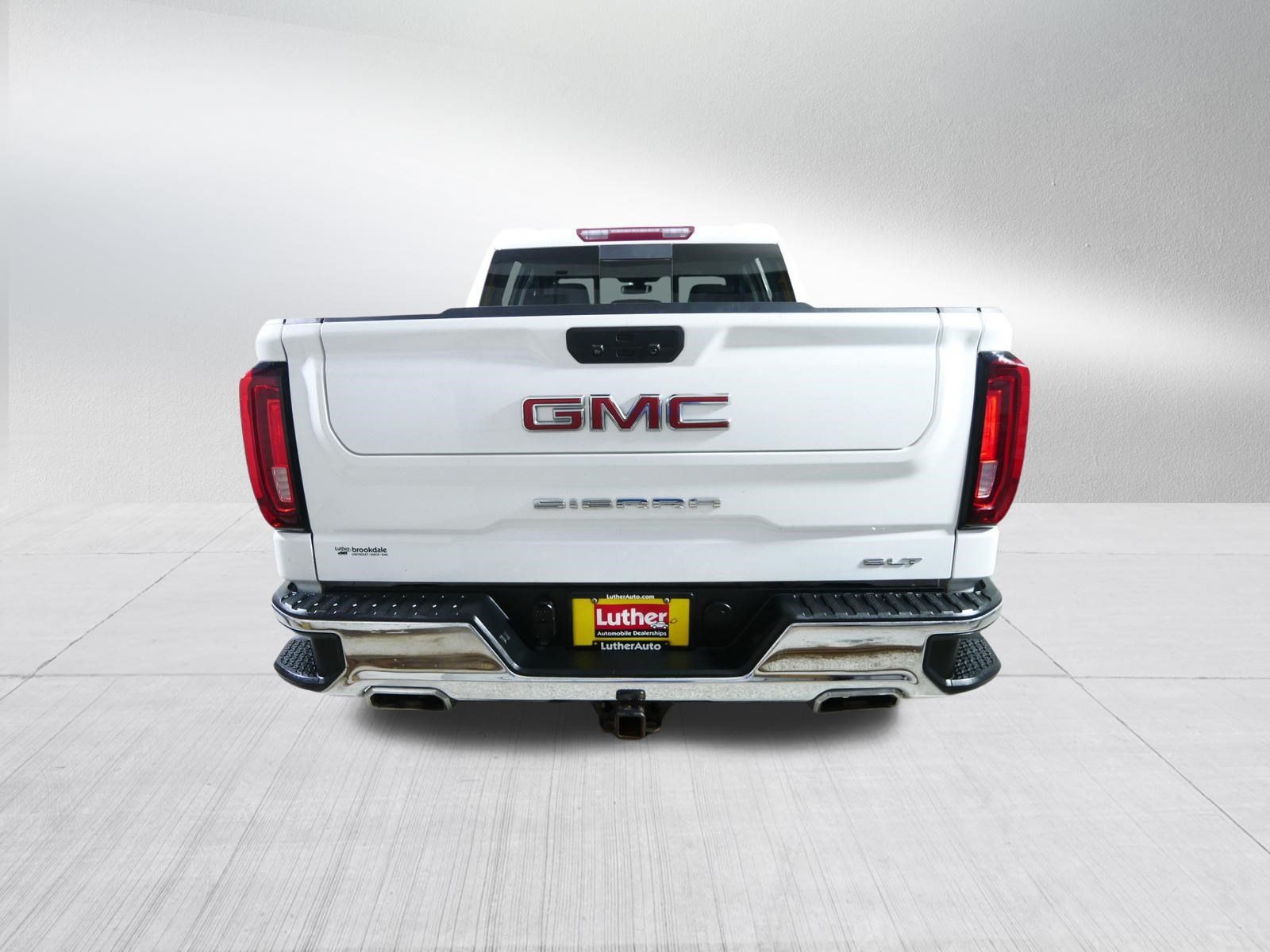 Used 2022 GMC Sierra 1500 SLT w/ SLT Premium Package AWD/4WD image 6