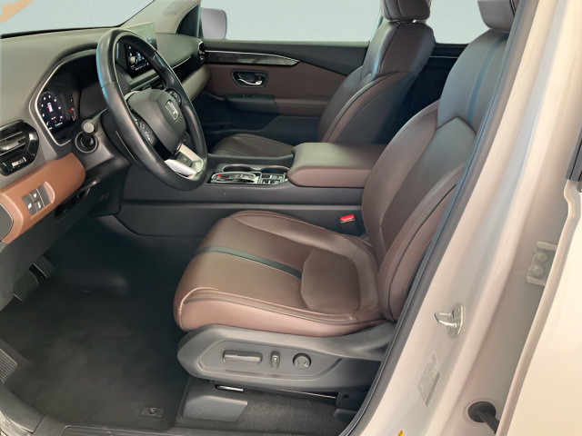 Certified 2025 Honda Pilot Elite image 8