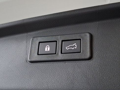 Certified 2025 Subaru Outback Wilderness AWD/4WD image 31