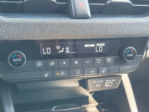 Certified 2026 Subaru Outback Limited AWD/4WD image 14