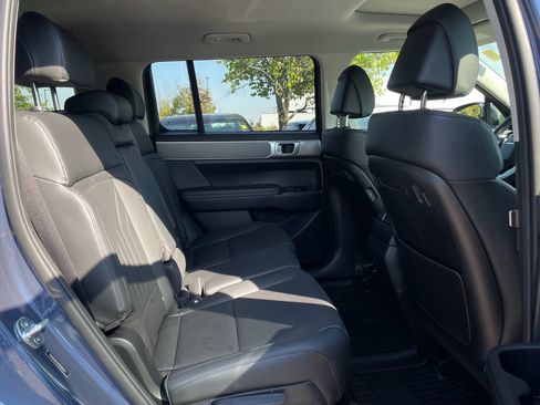 Used 2025 Hyundai Santa Fe XRT image 18