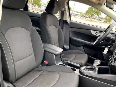 Certified 2024 Kia Forte LXS FWD image 11