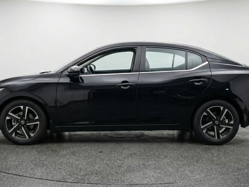 Used 2025 Nissan Sentra SV FWD image 5