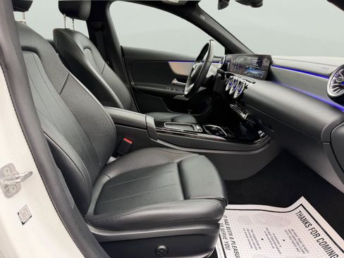 Used 2025 Mercedes-Benz CLA 250 4MATIC image 24
