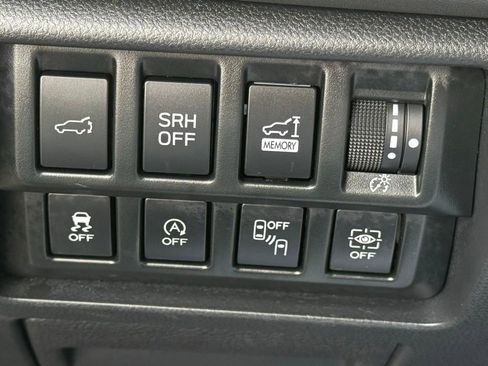 Used 2022 Subaru Forester Touring AWD/4WD image 19