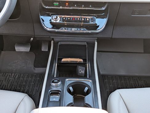 New 2026 Lincoln Corsair Reserve image 22