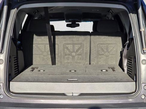Used 2018 GMC Yukon SLE w/ SLE Value Package image 6