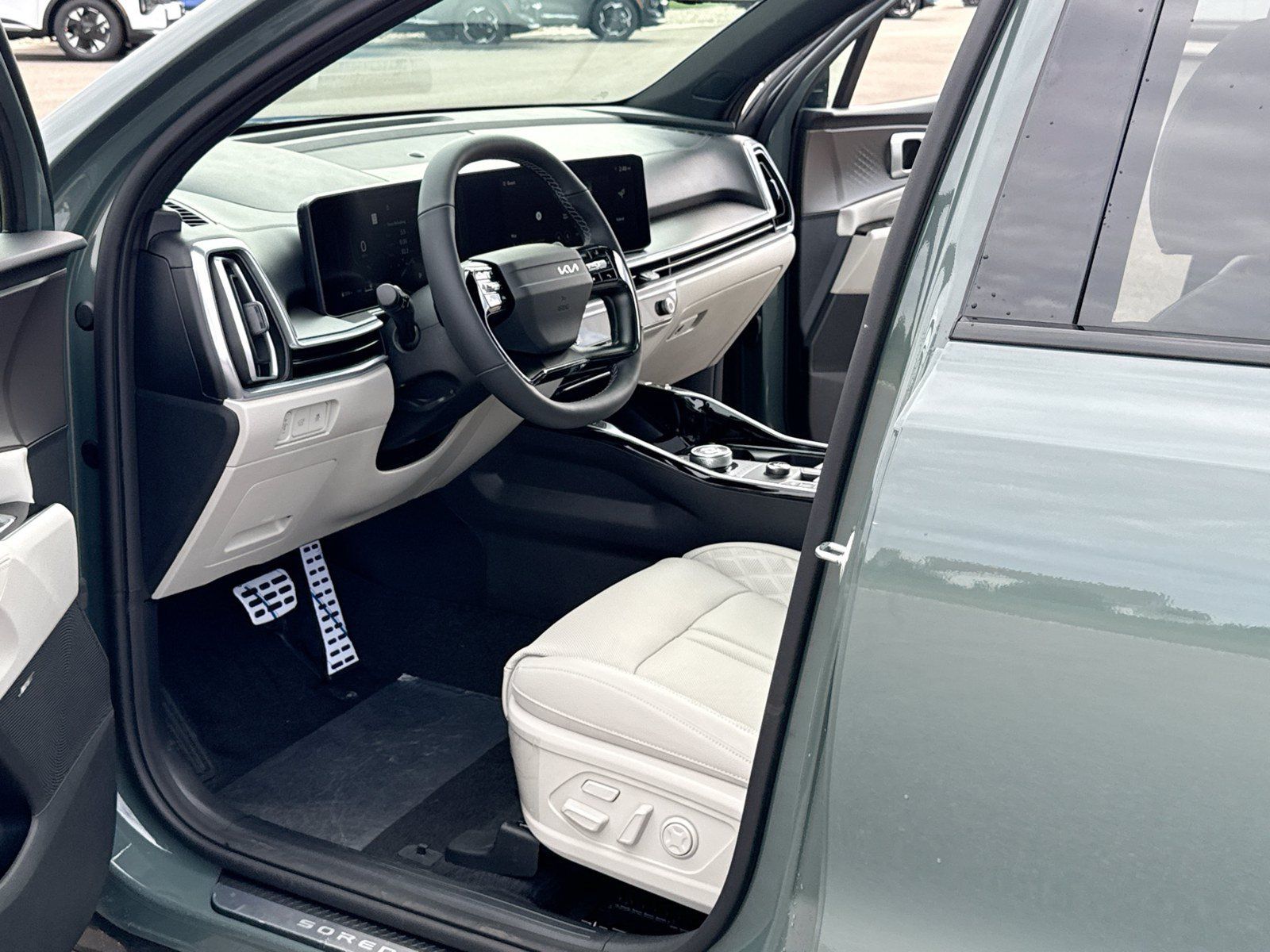 New 2026 Kia Sorento SX Prestige AWD/4WD image 4