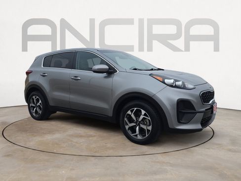 Used 2020 Kia Sportage LX image 3