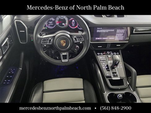 Used 2023 Porsche Cayenne Turbo image 13