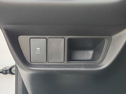 Certified 2026 Honda HR-V Sport image 22