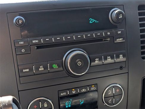 Used 2010 Chevrolet Silverado 1500 LT w/ Regional Value Package image 19