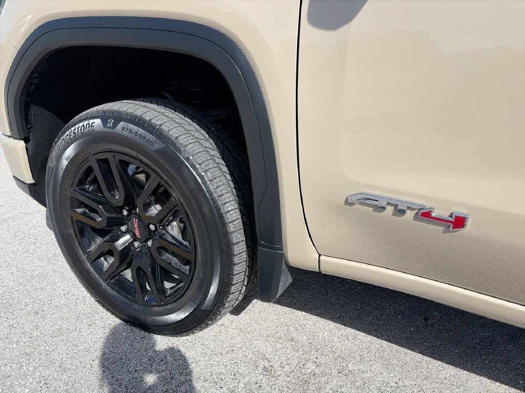 Used 2023 GMC Sierra 1500 AT4 w/ AT4 Premium Package AWD/4WD image 37