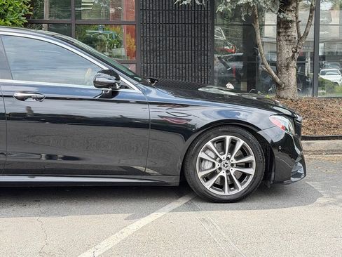 Used 2020 Mercedes-Benz E 450 4MATIC Sedan w/ Parking Assistance Package image 23
