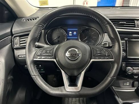 Used 2020 Nissan Rogue SV AWD/4WD image 15