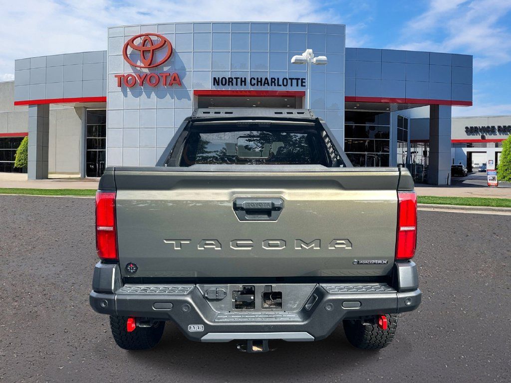 Used 2025 Toyota Tacoma 4x4 Double Cab Hybrid image 7