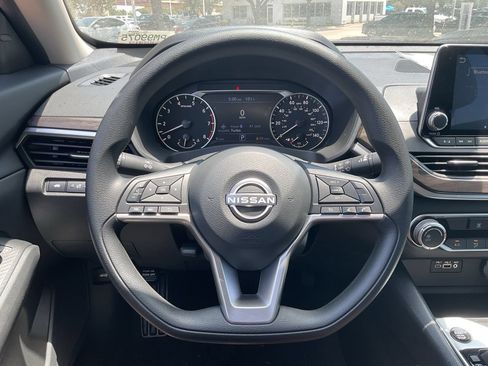 New 2026 Nissan Altima 2.5 SV FWD image 25