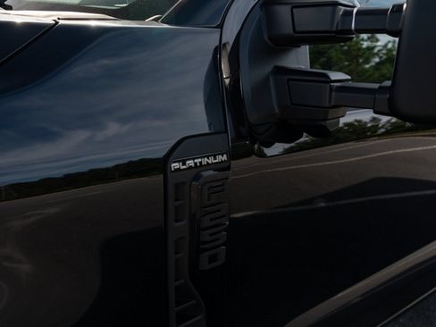 Used 2026 Ford F250 Platinum AWD/4WD image 10