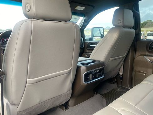 Used 2022 Chevrolet Silverado 2500 LTZ w/ LTZ Convenience Package AWD/4WD image 29