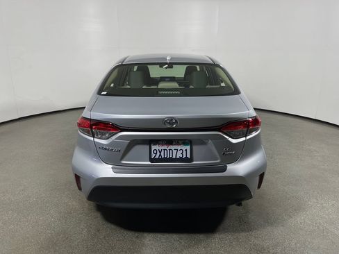 Certified 2026 Toyota Corolla LE w/ Carpet Mat Package (TMS) FWD image 4