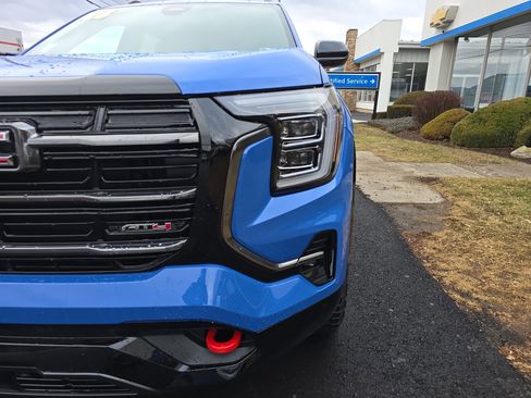 New 2026 GMC Terrain AT4 w/ LPO, Floor Liner Package image 10