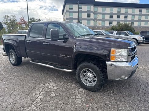 Used 2008 Chevrolet Silverado 2500 LT w/ 2LT Convenience Package image 11