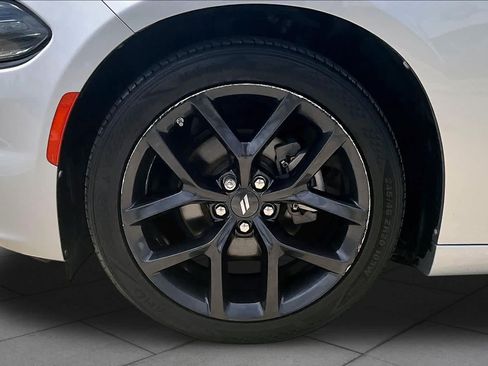 Used 2022 Dodge Charger SXT w/ Blacktop Package RWD image 10