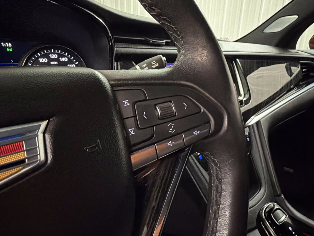 Used 2023 Cadillac XT6 Premium Luxury w/ Technology Package FWD image 18