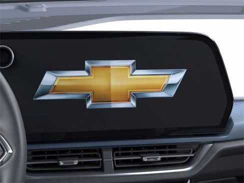 New 2025 Chevrolet Equinox EV LT image 20