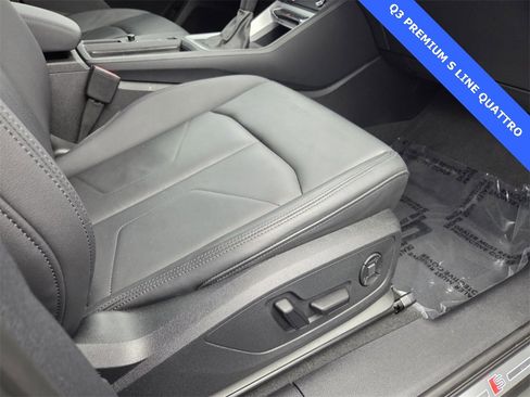 Used 2022 Audi Q3 2.0T Premium w/ Convenience Package image 19