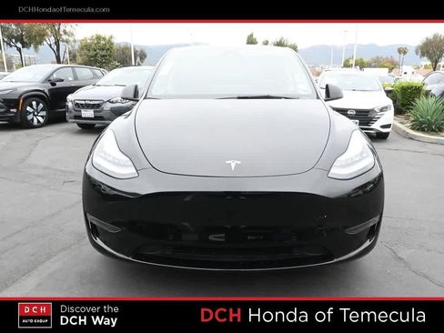 Used 2021 Tesla Model Y Long Range AWD/4WD image 2