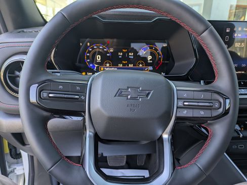 New 2026 Chevrolet Colorado Z71 image 17