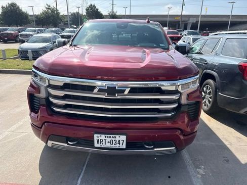 Used 2022 Chevrolet Silverado 1500 High Country RWD image 2
