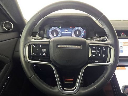 Certified 2023 Land Rover Range Rover Evoque R-Dynamic SE image 17