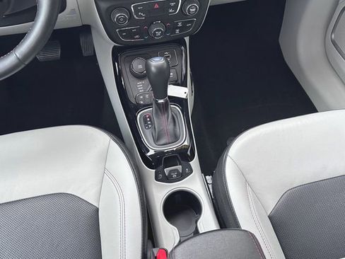 Used 2021 Jeep Compass Limited image 29