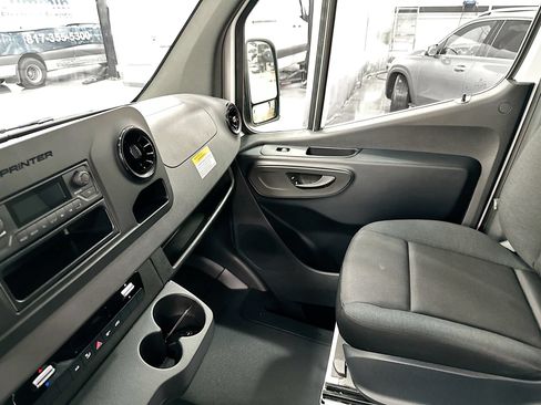 Used 2026 Mercedes-Benz Sprinter 2500 image 22