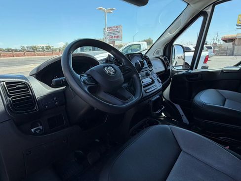 Used 2025 RAM ProMaster 2500 w/ Convenience Group FWD image 14