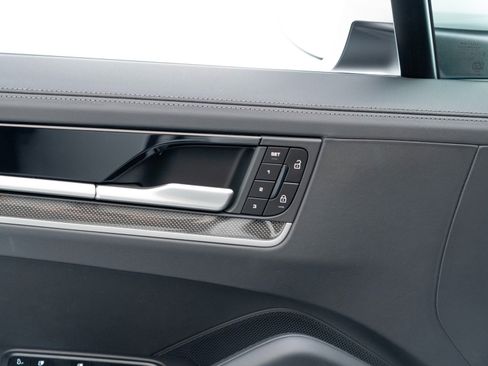 New 2026 Porsche Cayenne S image 24