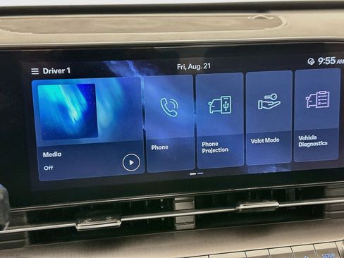 Used 2025 Hyundai Kona SEL FWD image 21
