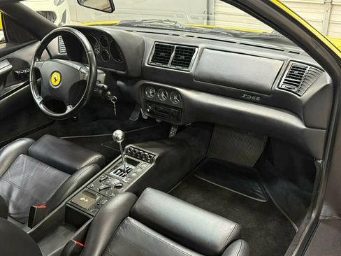 Used 1995 Ferrari F355 Berlinetta RWD image 38