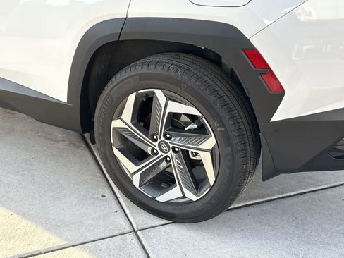 Used 2023 Hyundai Tucson Limited w/ Cargo Package image 8